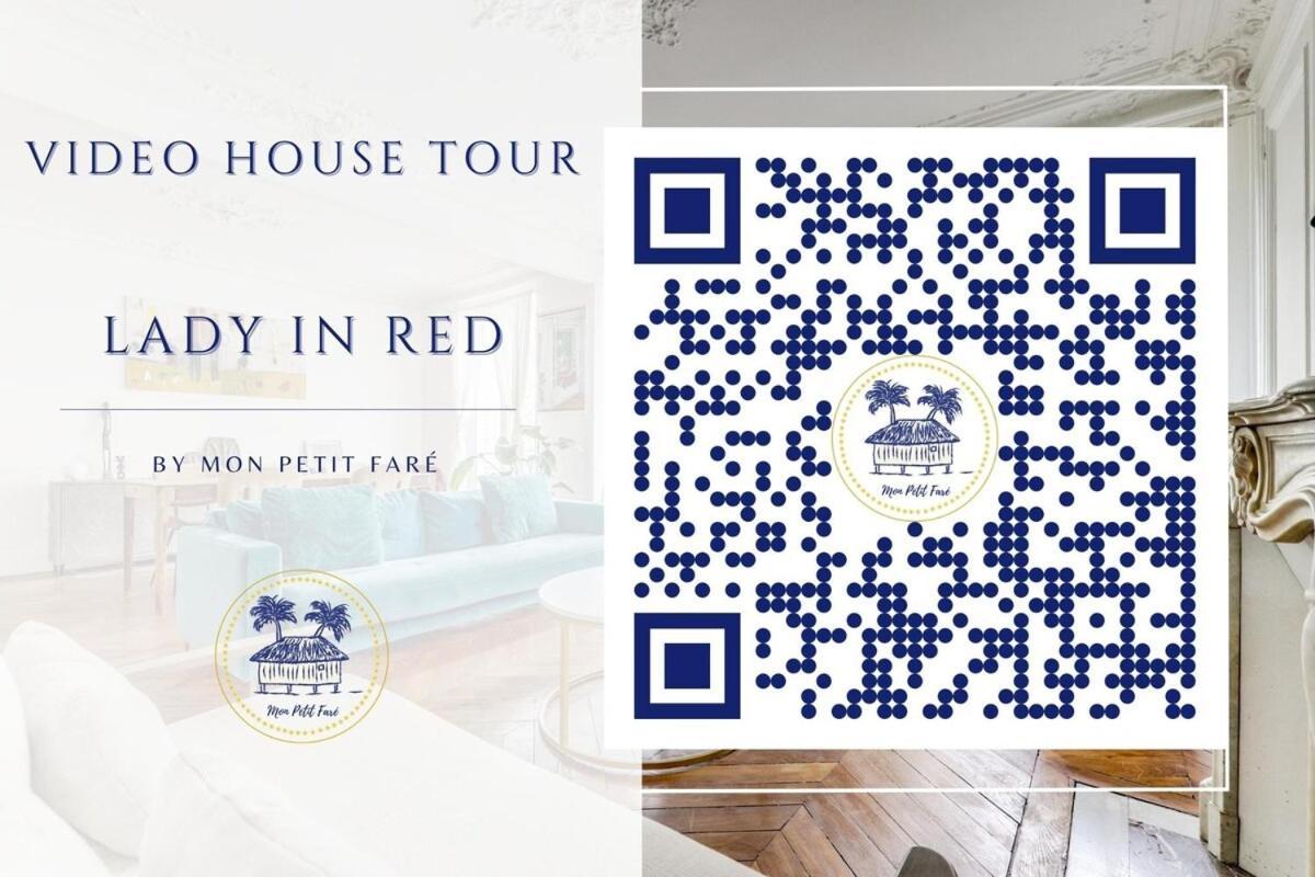 The Lady In Red - Romantic & Silky - Notre Dame Parijs