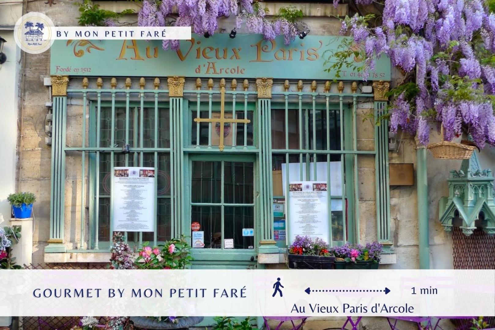 The Lady In Red - Romantic & Silky - Notre Dame Parijs